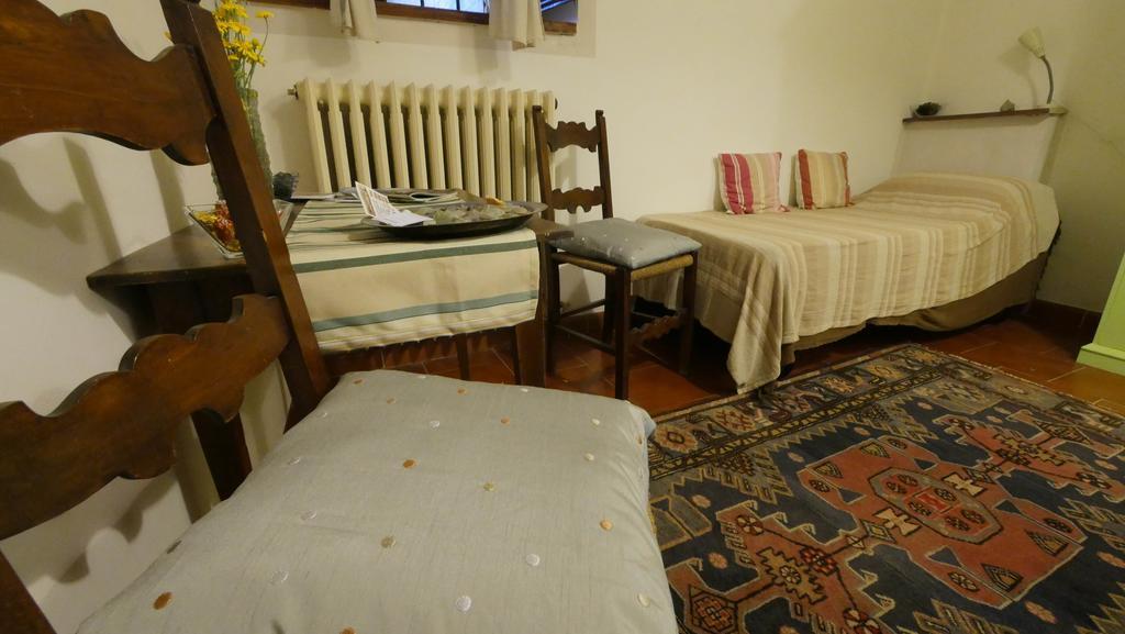 B&B Della Rosa Civitella D'Arna Bagian luar foto